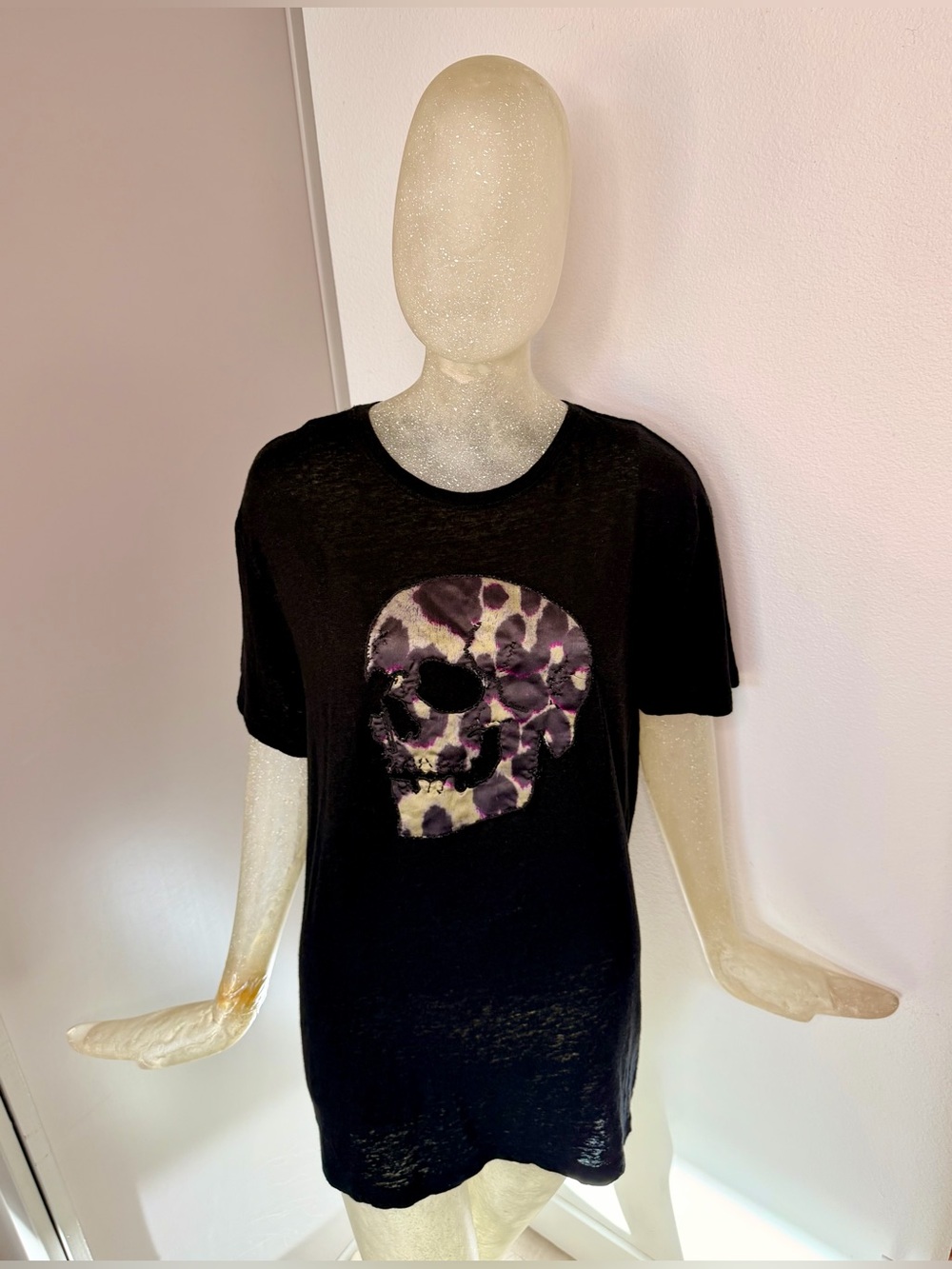 John Varvatos Black Tee with Purple Skull Graphic. Size Large